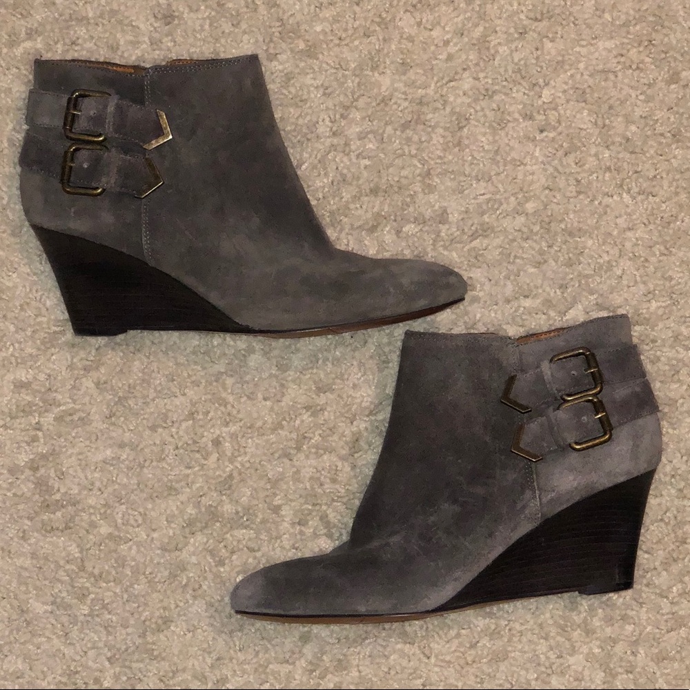 Nine West wedge grey suede booties